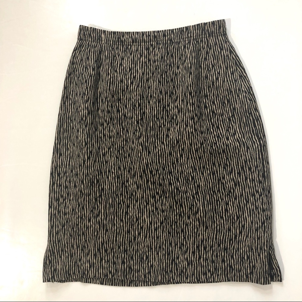 Liz Claiborne Black and Beige Print Pencil Skirt
